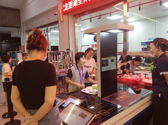 放心用餐丨智慧食堂系統(tǒng)為學生提供營養(yǎng)豐富的餐飲服務(wù)