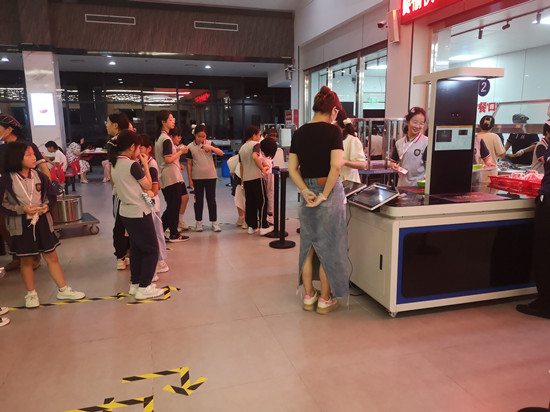 學校智慧食堂丨層層把關(guān)校園食品安全與營養(yǎng)均衡